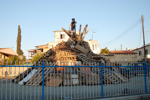 Meeting for 'lambratzia' and firecracker customs