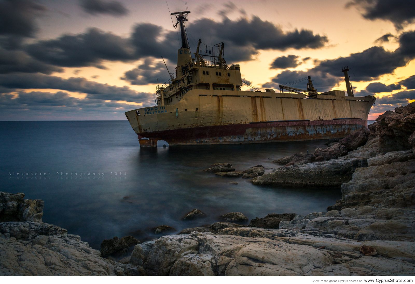Wedding ceremonies at EDRO III shipwreck by Peyia municipality