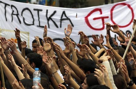 Student against TROIKA